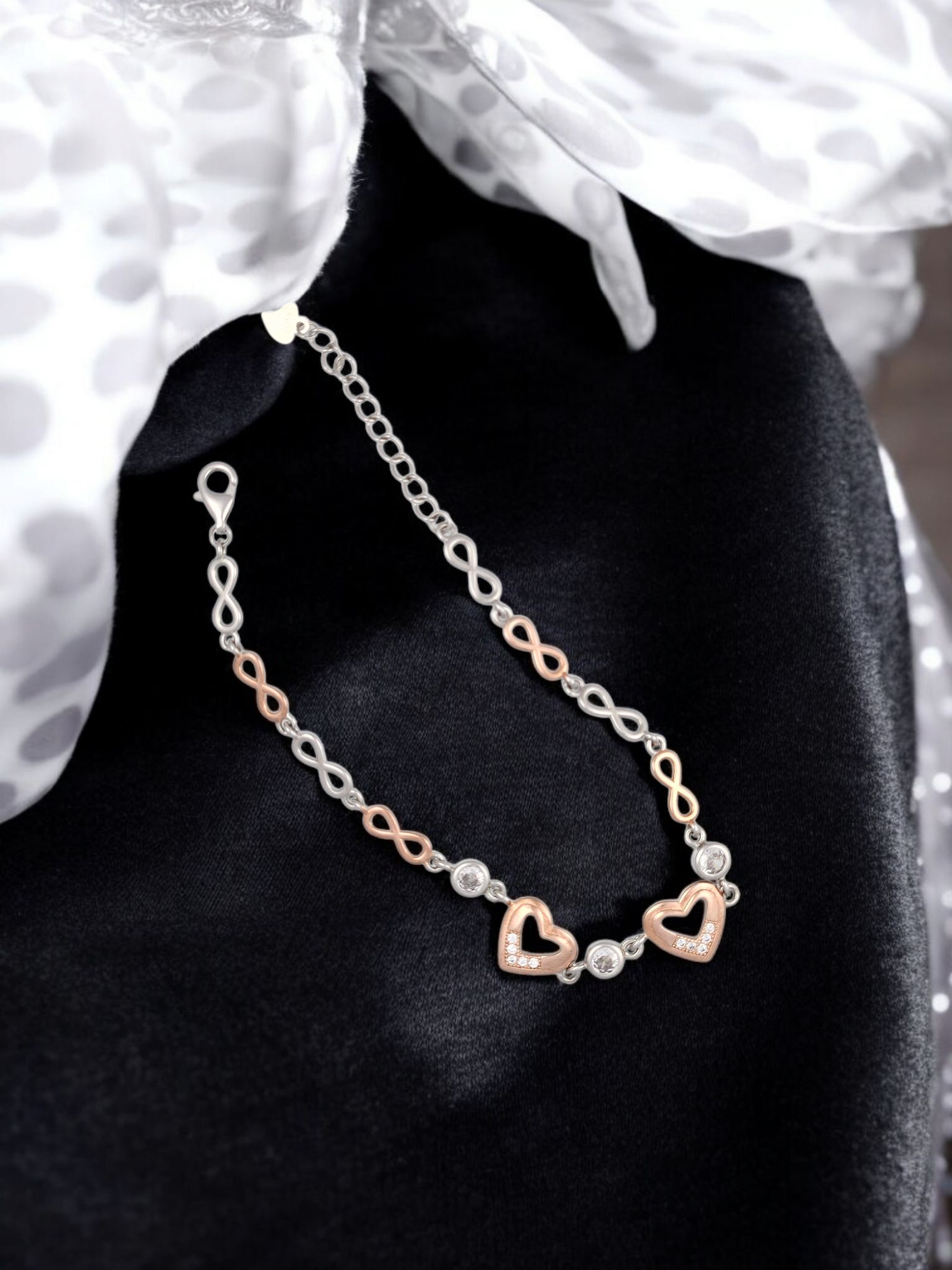 Silver Bunch Of Hearts Bracelete
